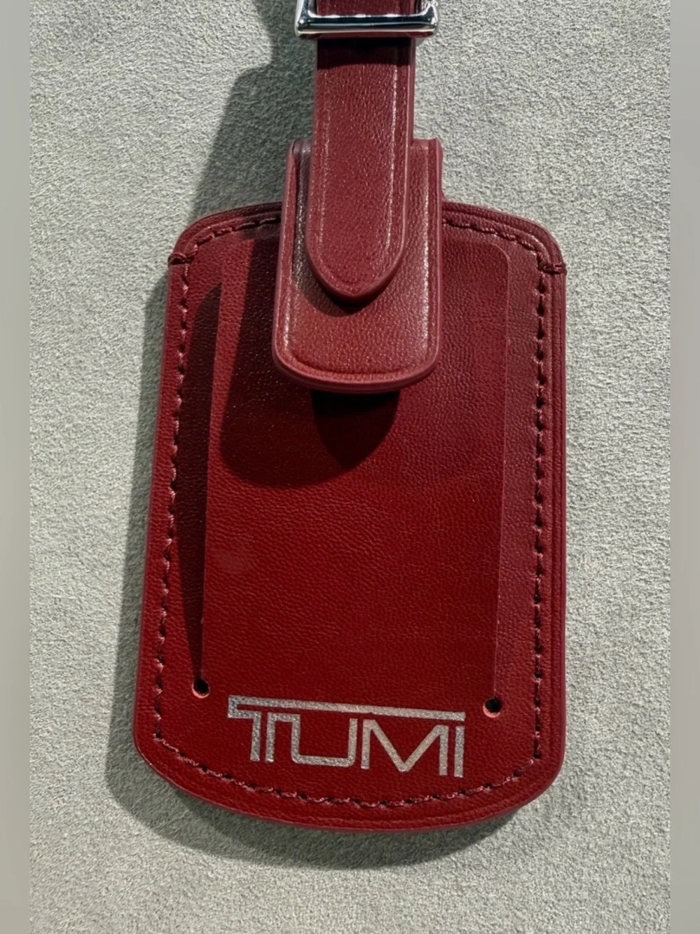 NEW Tumi 3.625” x 2.25” Leather Luggage Name Tag w/ Buckle - OXBLOOD